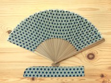 画像1: 染の安坊の手ぬぐい扇子　麻の葉 (1)