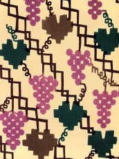 画像2: 【3月の期間限定】木下恵の手ぬぐい　ぶどう棚 むらさき (2)