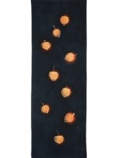 画像3: 【8月31日20時〜販売開始】関澤孝の手ぬぐい　透かし鬼灯（お一人様一点限り） (3)