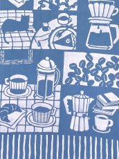 画像2: 【期間限定、11月9日20時〜販売開始】amiuの型染め手ぬぐい　コーヒーのある時間 ブルー (2)