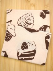 画像1: 【5月の期間限定、5日20時〜販売開始】とことわの「注染×草木染」手ぬぐい　おやつオバケ いちご・月桃染（数量限定） (1)