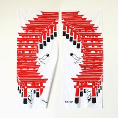 画像4: 【8月の期間限定、11日20時〜販売開始】ギャラリーKACCOの手ぬぐい　千本鳥居 (4)